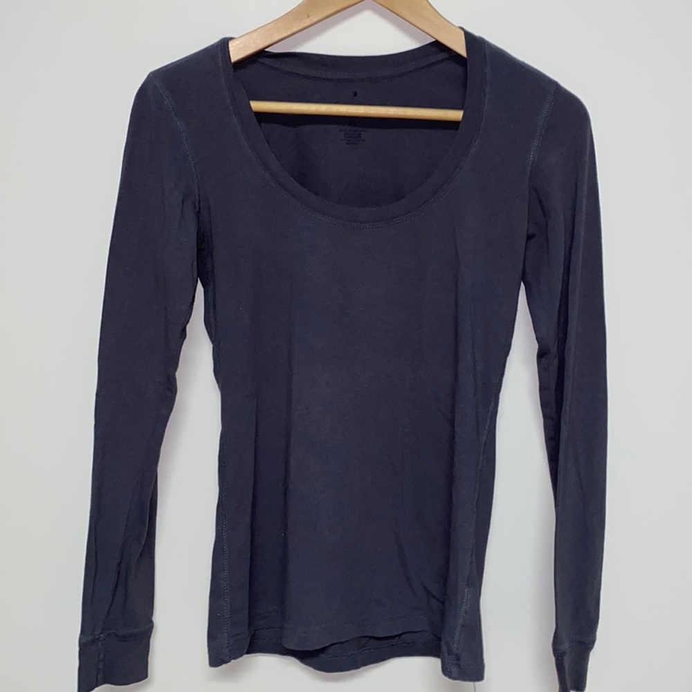 NWOT Y2K Long Sleeve Scoop Neck Shirt